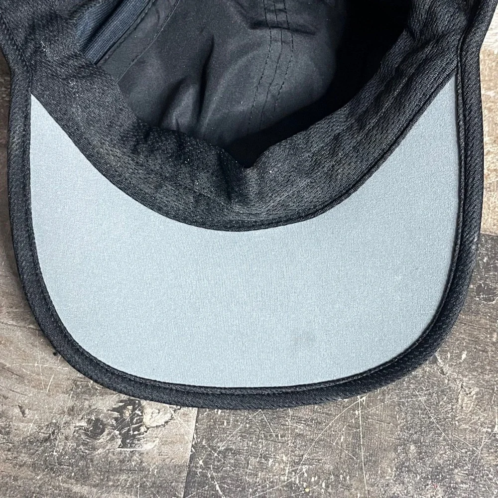 Adidas Aeroready Running Hat Black Pink Gradient Logo Adjustable Mesh Cap